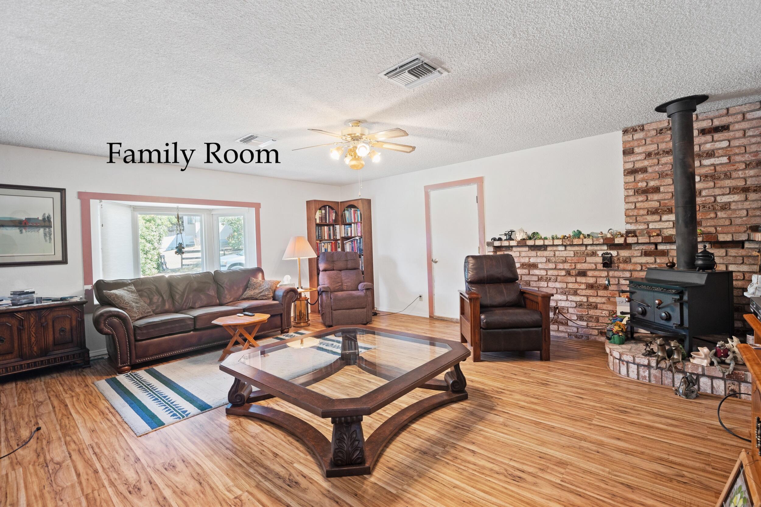 Valley Rogue Highland Estates - Residential