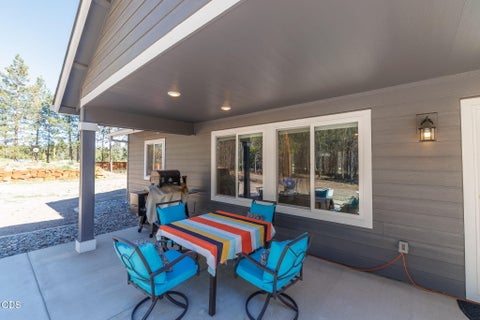 Tiny photo for 17450 MEADOW Way, Bend, OR 97707 (MLS # 220227404)