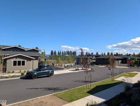 Tiny photo for 3226 NW Strickland Way, Bend, OR 97703 (MLS # 220223041)