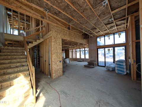 Tiny photo for 3226 NW Strickland Way, Bend, OR 97703 (MLS # 220223041)