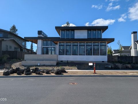 Tiny photo for 3226 NW Strickland Way, Bend, OR 97703 (MLS # 220223041)