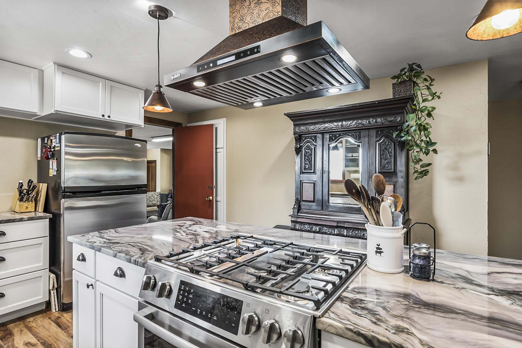 Highland Estate - Residential