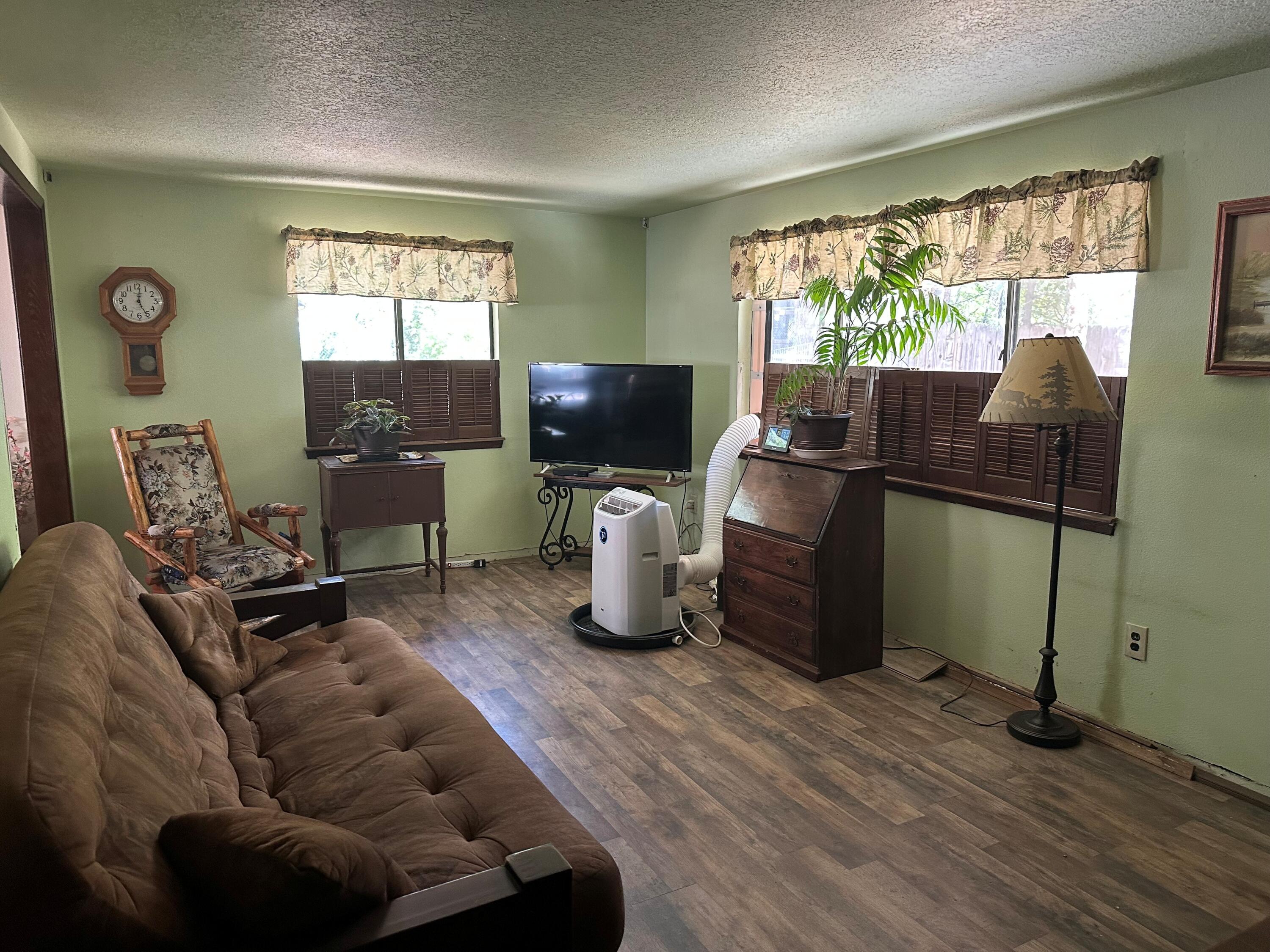 Chiloquin Acres - Residential