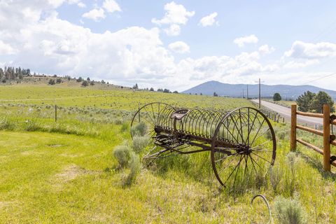 Tiny photo for 43273 Sycan Road, Beatty, OR 97621 (MLS # 220173121)