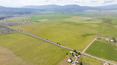 Tiny photo for 43273 Sycan Road, Beatty, OR 97621 (MLS # 220173121)