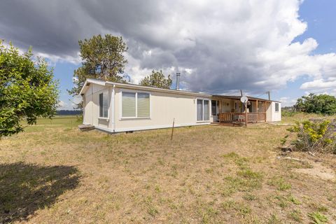 Tiny photo for 43273 Sycan Road, Beatty, OR 97621 (MLS # 220173121)