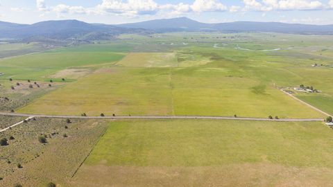 Tiny photo for 43273 Sycan Road, Beatty, OR 97621 (MLS # 220173121)
