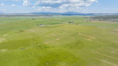 Tiny photo for 43273 Sycan Road, Beatty, OR 97621 (MLS # 220173121)