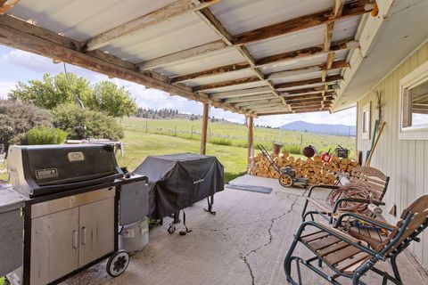 Tiny photo for 43273 Sycan Road, Beatty, OR 97621 (MLS # 220173121)