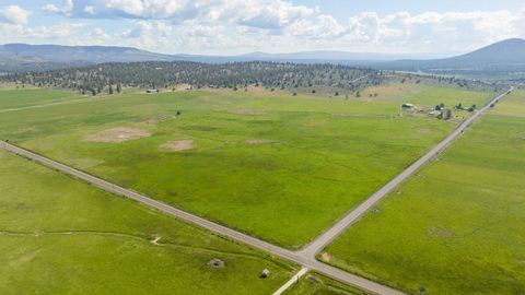 Tiny photo for 43273 Sycan Road, Beatty, OR 97621 (MLS # 220173121)