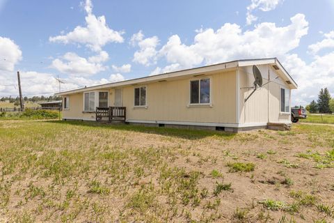 Tiny photo for 43273 Sycan Road, Beatty, OR 97621 (MLS # 220173121)