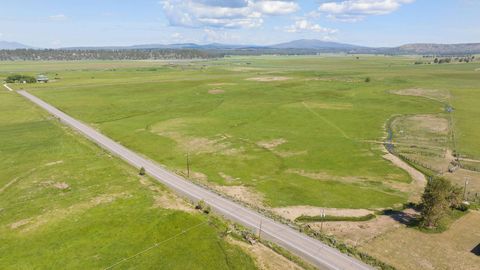 Tiny photo for 43273 Sycan Road, Beatty, OR 97621 (MLS # 220173121)