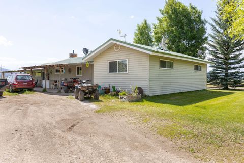 Tiny photo for 43273 Sycan Road, Beatty, OR 97621 (MLS # 220173121)