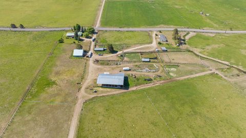 Tiny photo for 43273 Sycan Road, Beatty, OR 97621 (MLS # 220173121)