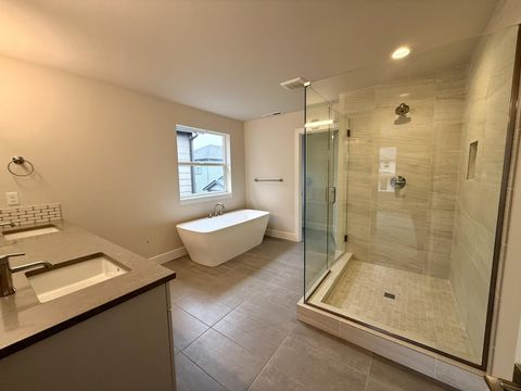 Tiny photo for 21836 SE Stromboli Court #Lot 115, Bend, OR 97702 (MLS # 220213954)