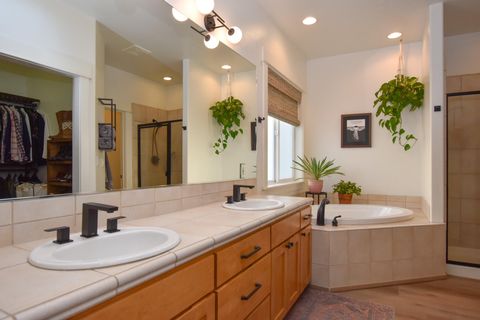 Tiny photo for 3339 NE Sandalwood Drive, Bend, OR 97701 (MLS # 220213355)