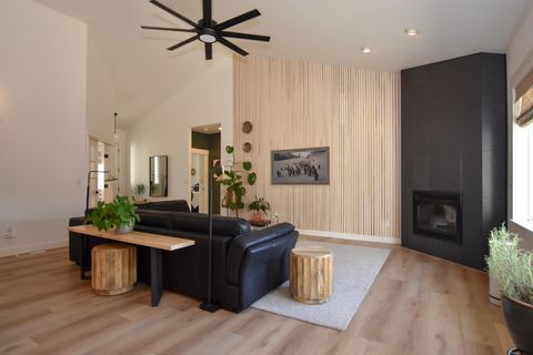 Tiny photo for 3339 NE Sandalwood Drive, Bend, OR 97701 (MLS # 220213355)