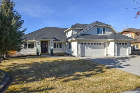 Tiny photo for 3339 NE Sandalwood Drive, Bend, OR 97701 (MLS # 220213355)