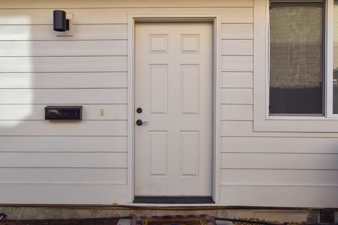 Tiny photo for 3339 NE Sandalwood Drive, Bend, OR 97701 (MLS # 220213355)