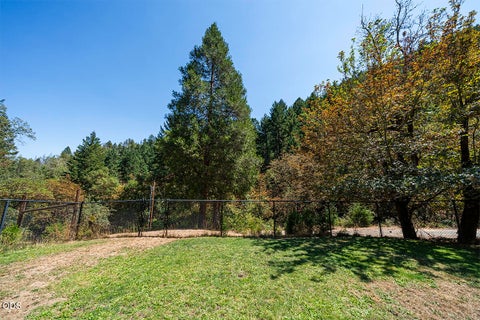 Tiny photo for 5334 Griffin Creek Road, Medford, OR 97501 (MLS # 220227430)