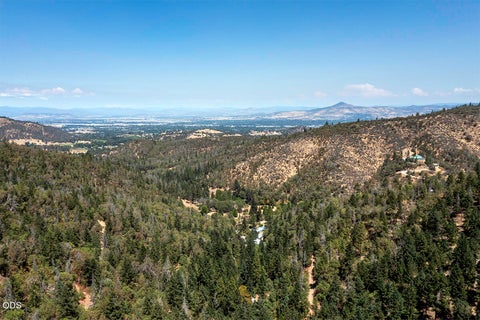 Tiny photo for 5334 Griffin Creek Road, Medford, OR 97501 (MLS # 220227430)