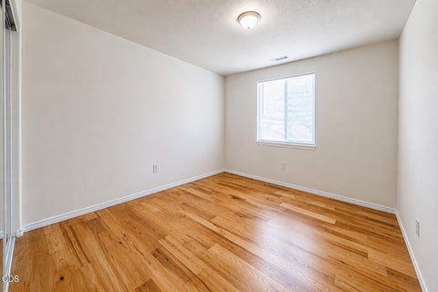 Tiny photo for 5334 Griffin Creek Road, Medford, OR 97501 (MLS # 220227430)