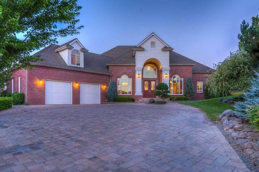 Spectacular Lake And City Views! 1.6 Acres With 3847 Sq. Ft. Main House & 1400 Sq. Ft. Guest House (Formerly A Shop & Could Be Converted Back). Quality Finishes Throughout Including Granite Counters, Hardwood Flooring, Tall Coffered Ceilings, Water Feature, Large Dining Room, Upgrades Throughout. Close To Town Yet Amazingly Private. Rv Parking. Meticulously Cared For And Natural Lighting Abounds. Call For A Full List Of Amenities. Shown By Appointment Only.Spectacular Lake And City Views. Private 1.6-acre Parcel Atop A Hilltop Overlooking The City Of Klamath Falls And Lake Ewauna. Just Minutes To Downtown Klamath Falls Yet Located At The End Of A Cul-de-sac In A Small Neighborhood Setting With Phenomenal Views. 3847 Sq. Ft. Traditional Style Main Home Plus A 1400 Sq. Ft. Nicely Finished Guest House. Main Home Features Beautiful Landscaping With Water Feature, Custom Brick Paver Driveway Entrance And Dramatic Front Entry. Quality Finishes Throughout Including 17 Foot Room Ceiling An