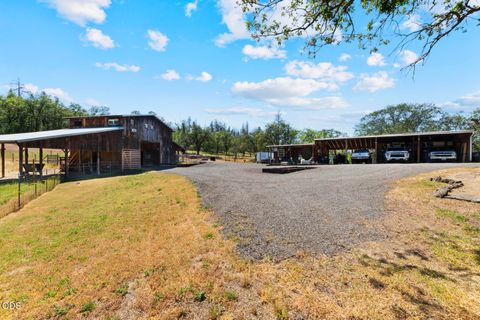 Tiny photo for 1800 S Obenchain Road, Eagle Point, OR 97524 (MLS # 220223362)