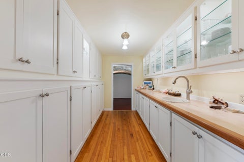 Tiny photo for 1800 S Obenchain Road, Eagle Point, OR 97524 (MLS # 220223362)