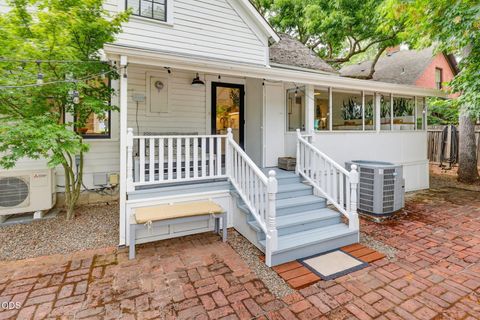 Tiny photo for 135 S 3rd Street, Jacksonville, OR 97530 (MLS # 220224601)