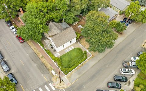 Tiny photo for 135 S 3rd Street, Jacksonville, OR 97530 (MLS # 220224601)
