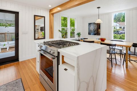 Tiny photo for 135 S 3rd Street, Jacksonville, OR 97530 (MLS # 220224601)