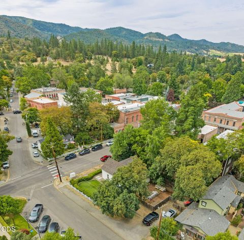 Tiny photo for 135 S 3rd Street, Jacksonville, OR 97530 (MLS # 220224601)