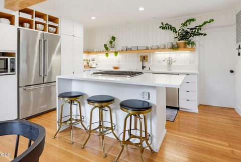 Tiny photo for 135 S 3rd Street, Jacksonville, OR 97530 (MLS # 220224601)