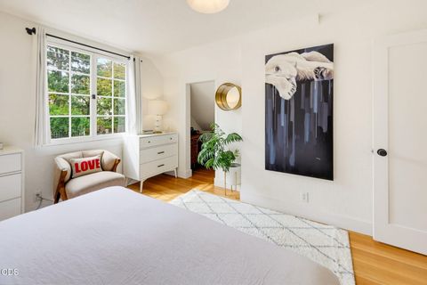 Tiny photo for 135 S 3rd Street, Jacksonville, OR 97530 (MLS # 220224601)