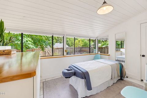 Tiny photo for 135 S 3rd Street, Jacksonville, OR 97530 (MLS # 220224601)