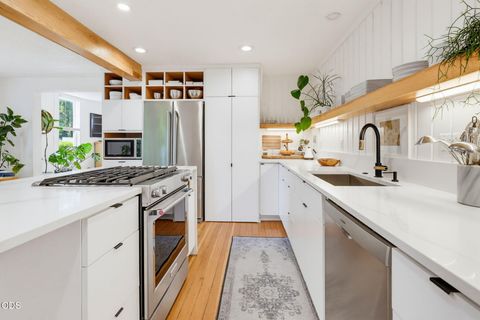 Tiny photo for 135 S 3rd Street, Jacksonville, OR 97530 (MLS # 220224601)