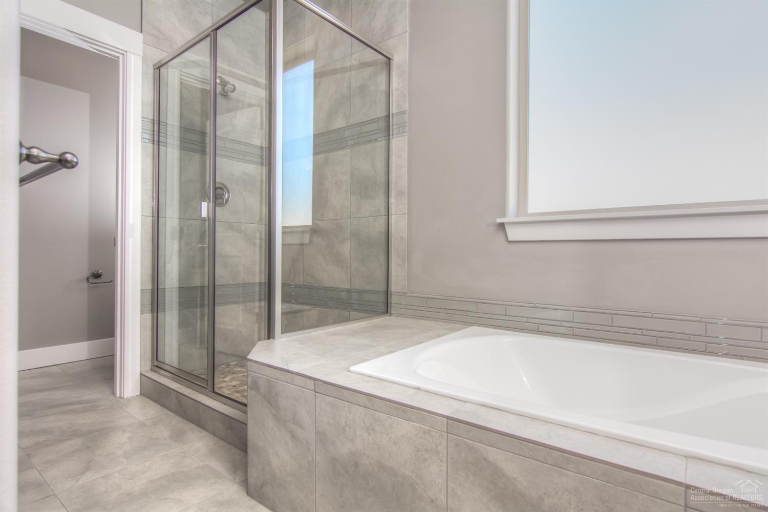 Viewpoint Ridge - Residential