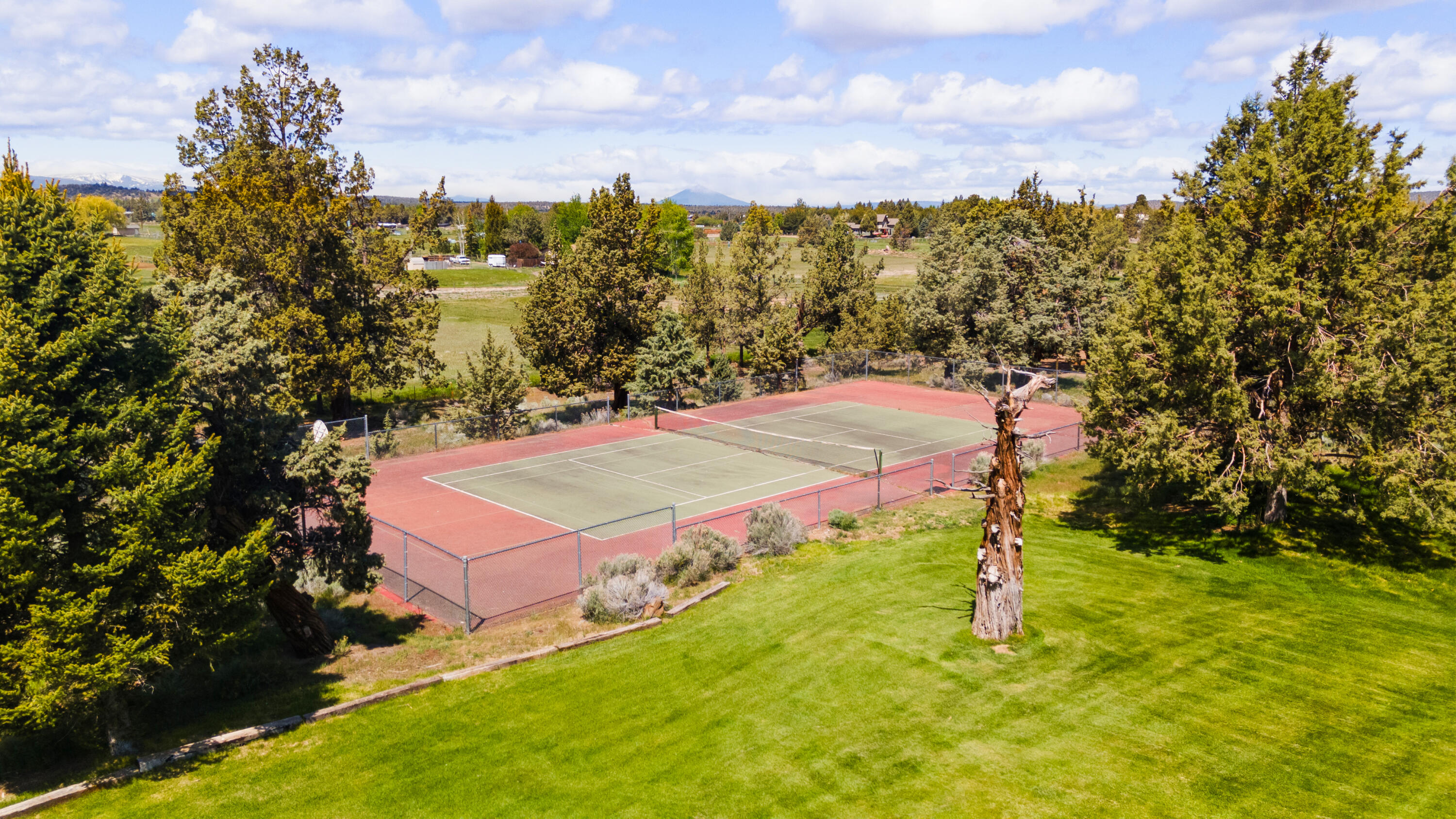 White Rock Ranchette - Residential