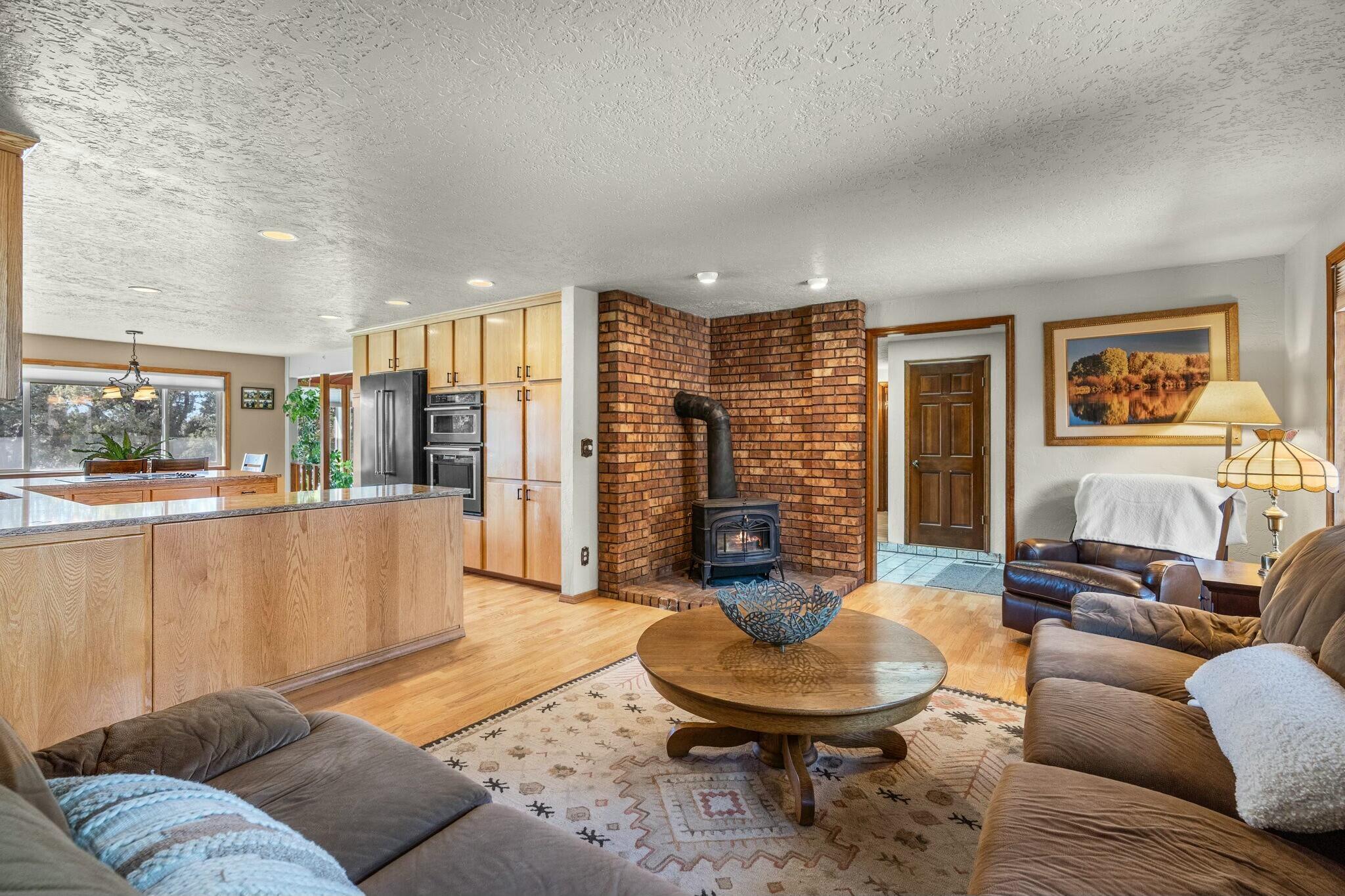 White Rock Ranchette - Residential