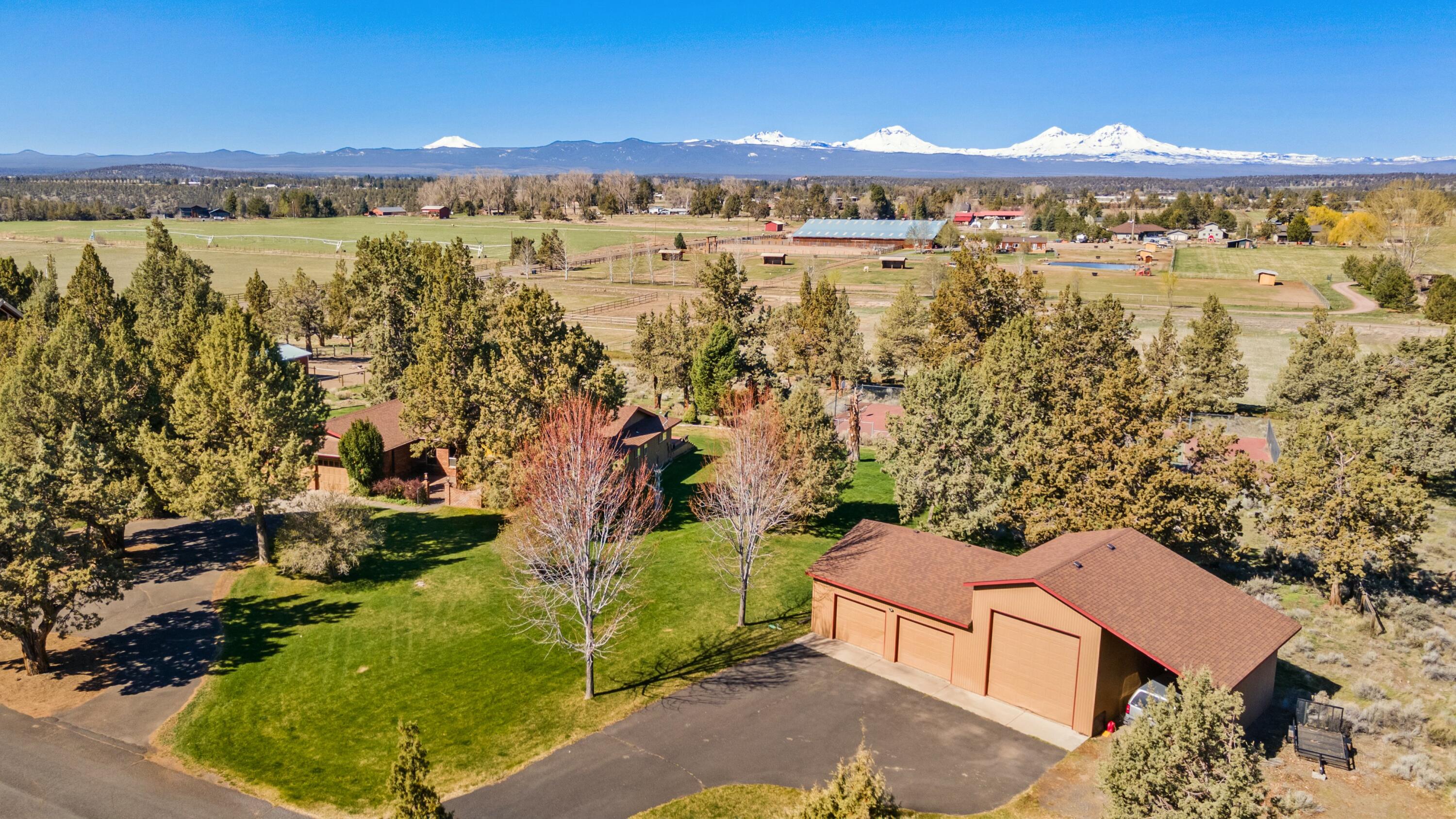 White Rock Ranchette - Residential