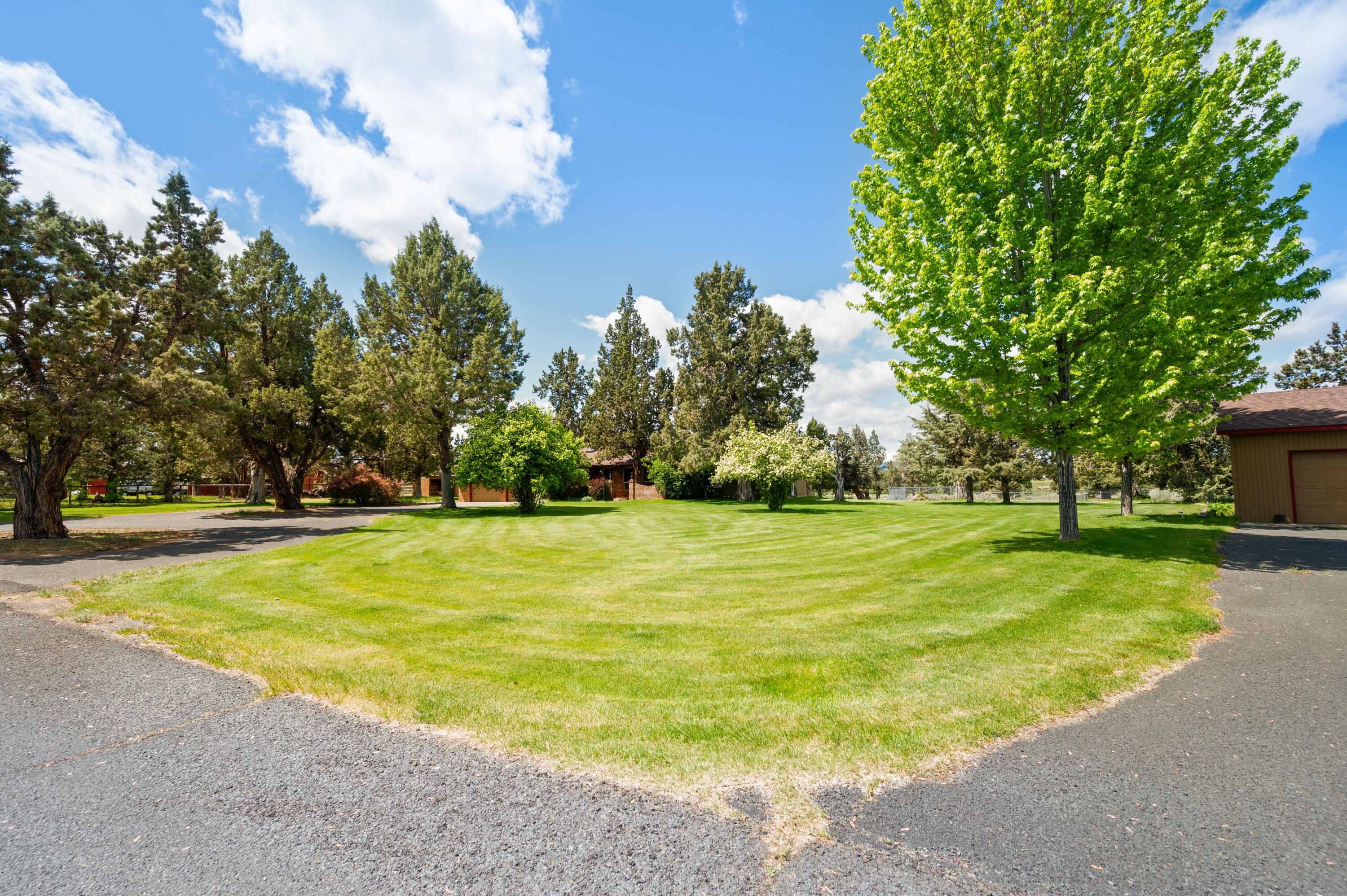 White Rock Ranchette - Residential