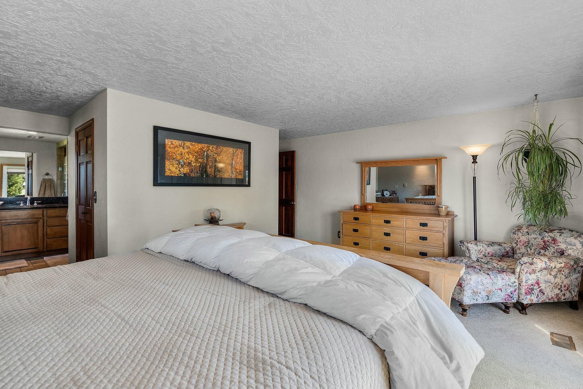 White Rock Ranchette - Residential