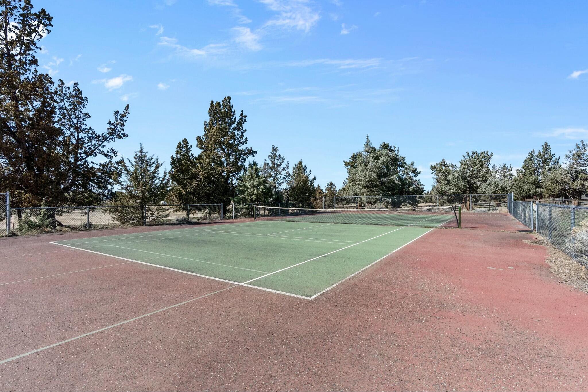 White Rock Ranchette - Residential