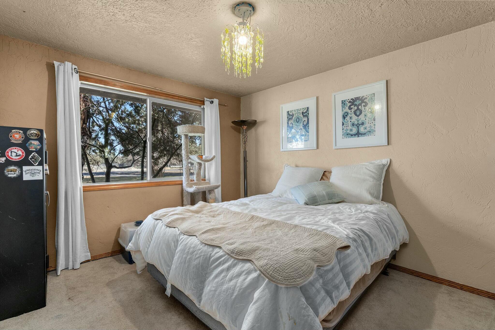 White Rock Ranchette - Residential