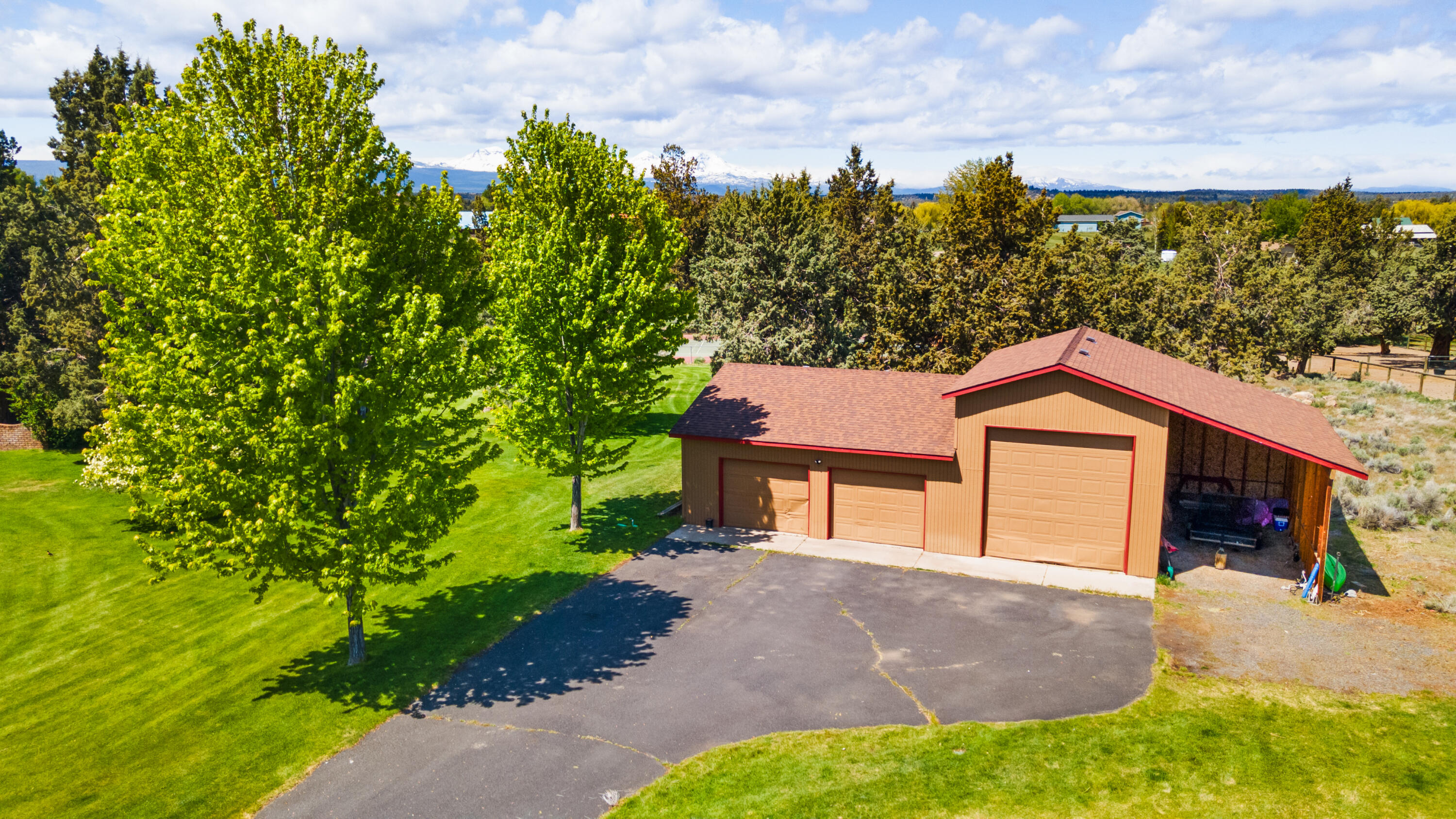 White Rock Ranchette - Residential