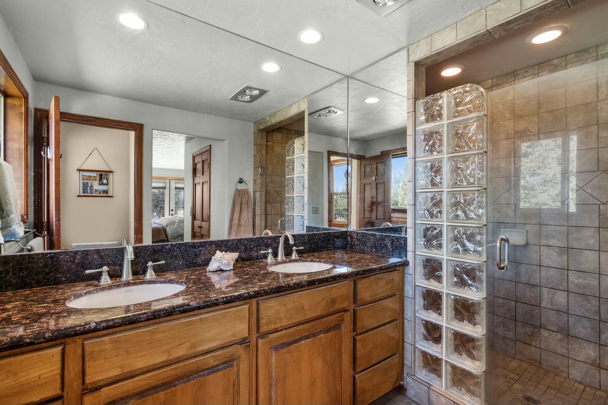 White Rock Ranchette - Residential