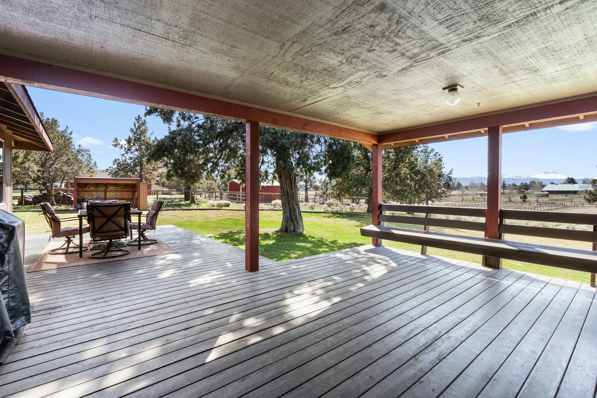 White Rock Ranchette - Residential