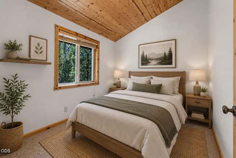 Tiny photo for 15150 Yellow Pine Loop, Bend, OR 97707 (MLS # 220227085)