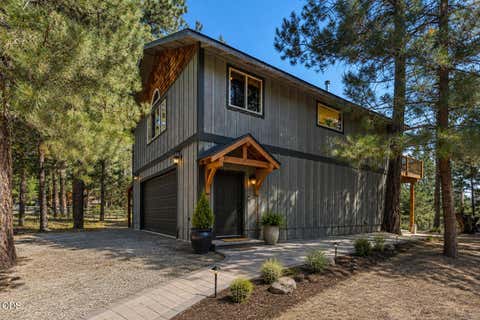 Tiny photo for 15150 Yellow Pine Loop, Bend, OR 97707 (MLS # 220227085)